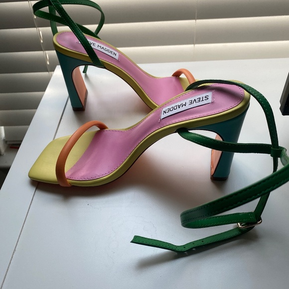 NWOT Steve Madden Eryka Ankle Strap Sandal - Picture 6 of 9